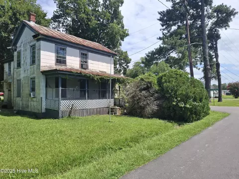 402 Spencers Ave, South Mills, NC 27976