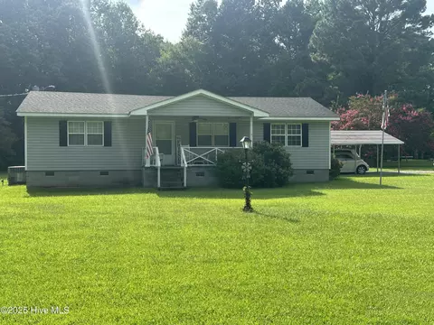 1902 Womble Rd, Nashville, NC 27856