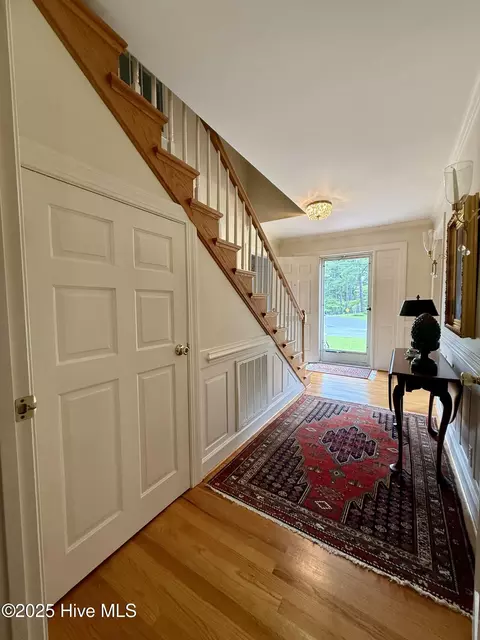Entry Way - 901 School Dr, Williamston, NC 27892 photo 2 of 5