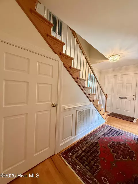 Entry Way - 901 School Dr, Williamston, NC 27892 photo 1 of 5