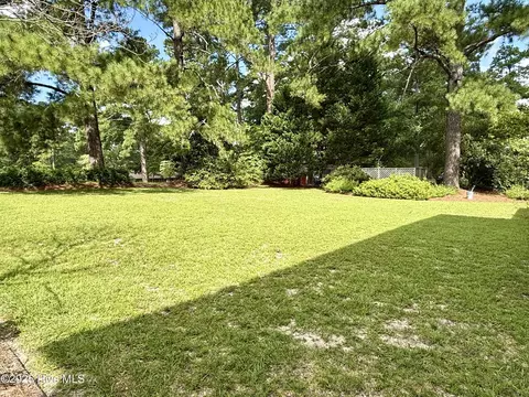 Exterior - 901 School Dr, Williamston, NC 27892 photo 10 of 16
