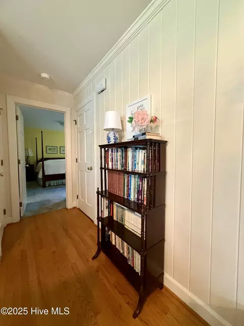 Entry Way - 901 School Dr, Williamston, NC 27892 photo 3 of 5