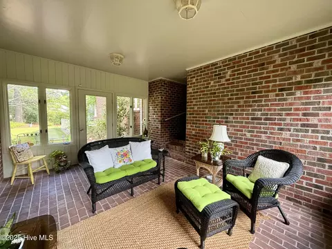Exterior - 901 School Dr, Williamston, NC 27892 photo 13 of 16