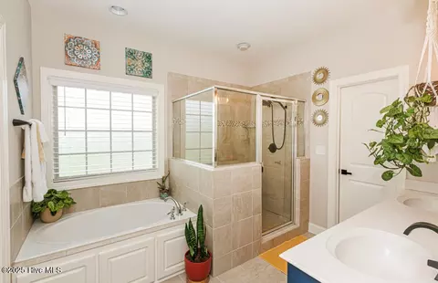 Bath - 7295 Bitterroot Rd, Rocky Mount, NC 27803 photo 1 of 4