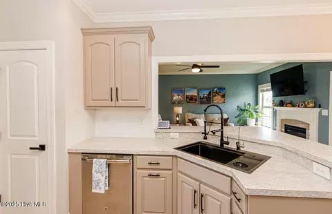Kitchen - 7295 Bitterroot Rd, Rocky Mount, NC 27803 photo 5 of 7