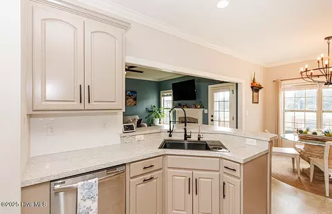 Kitchen - 7295 Bitterroot Rd, Rocky Mount, NC 27803 photo 4 of 7