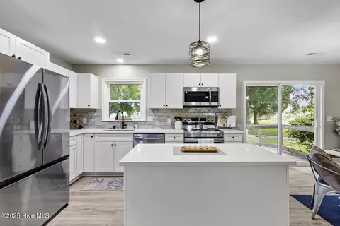 Kitchen - 472 Stella Rd, Stella, NC 28582 photo 1 of 5