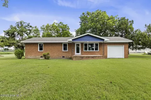 472 Stella Rd, Stella, NC 28582