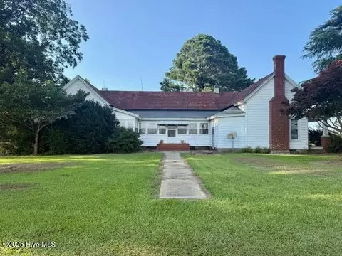 5988 Frazier Rd, Bailey, NC 27807