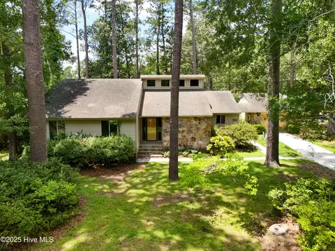 749 River Rd SE, Leland, NC 28451