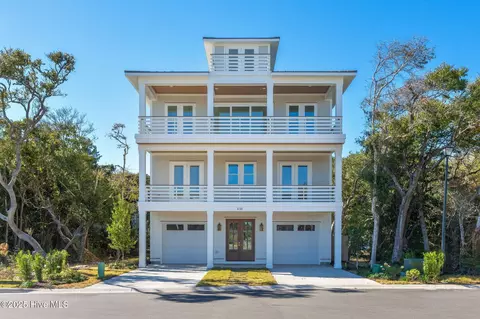 131 Auger Shell Ct, Surf City, NC 28445