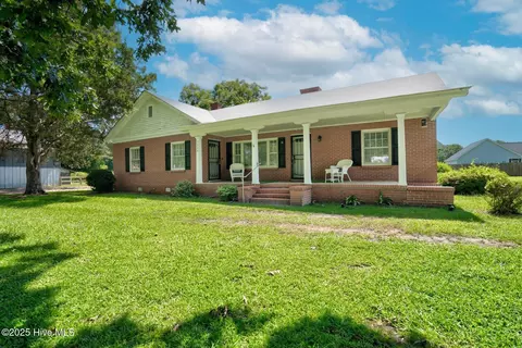 7026 Church St, Stantonsburg, NC 27883