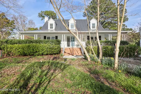 318 Buccaneer Rd, Wilmington, NC 28409