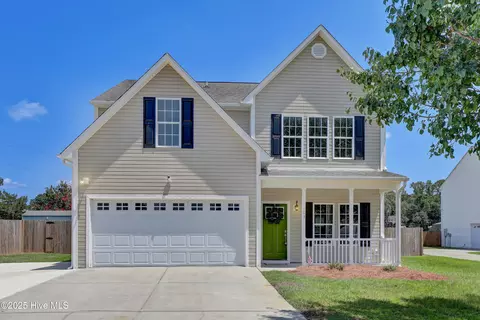 103 Loyd Ln, Beulaville, NC 28518