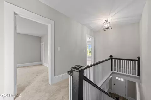 Entry Way - 845 W 3rd St, Washington, NC 27889 photo 3 of 4