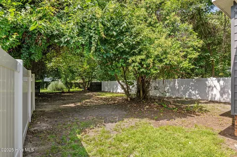 Exterior - 845 W 3rd St, Washington, NC 27889 photo 9 of 11