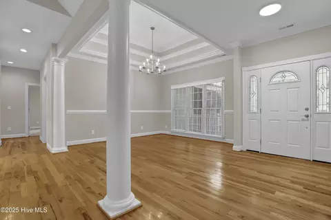 110 E High Bluff Dr, Hampstead, NC 28443 photo 6