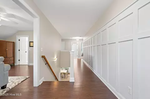 Entry Way - 107 Weir Dr, Hampstead, NC 28443 photo 5 of 6
