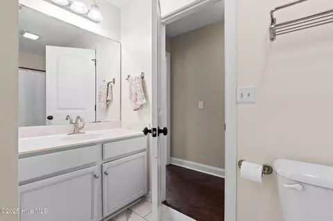 Bath - 107 Weir Dr, Hampstead, NC 28443 photo 6 of 7