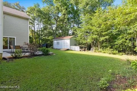 Exterior - 107 Weir Dr, Hampstead, NC 28443 photo 6 of 12