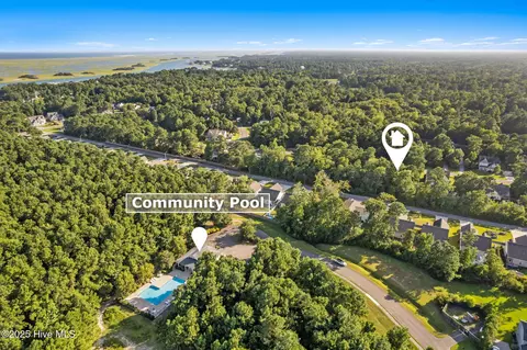 View/Area - 107 Weir Dr, Hampstead, NC 28443 photo 5 of 9