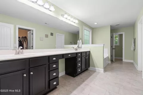 Bath - 107 Weir Dr, Hampstead, NC 28443 photo 2 of 7