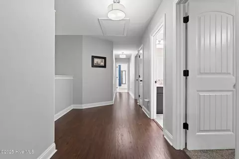 Entry Way - 107 Weir Dr, Hampstead, NC 28443 photo 6 of 6