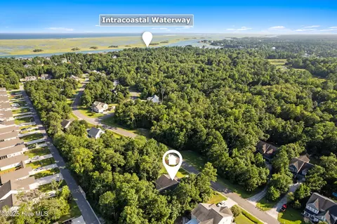 View/Area - 107 Weir Dr, Hampstead, NC 28443 photo 6 of 9