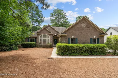 143 Longleaf Dr, West End, NC 27376