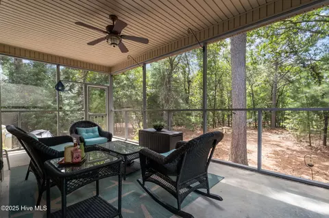 143 Longleaf Dr, West End, NC 27376 photo 40