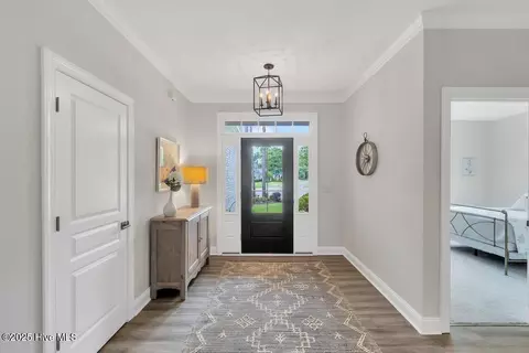 Entry Way - 53 Stonegate Cir, Hampstead, NC 28443 photo 1 of 2