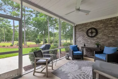 Exterior - 53 Stonegate Cir, Hampstead, NC 28443 photo 4 of 11