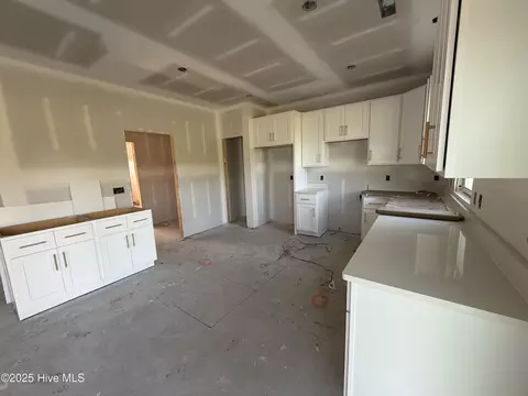77 Sandy Ln, Hampstead, NC 28443 photo 8