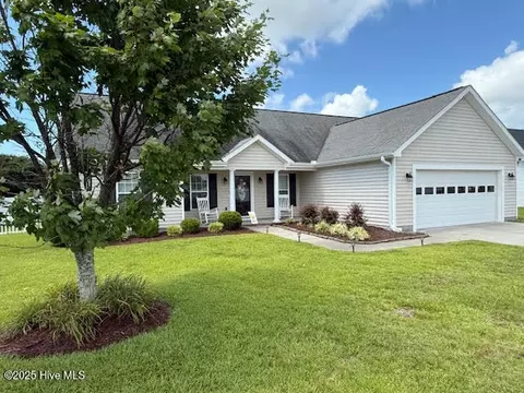 107 Calhoun St, Beaufort, NC 28516