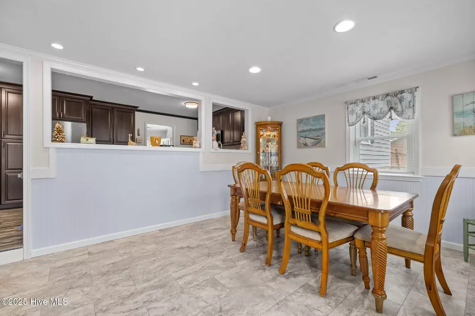 Dining - 1815 Paulette Rd, Morehead City, NC 28557 photo 2 of 2
