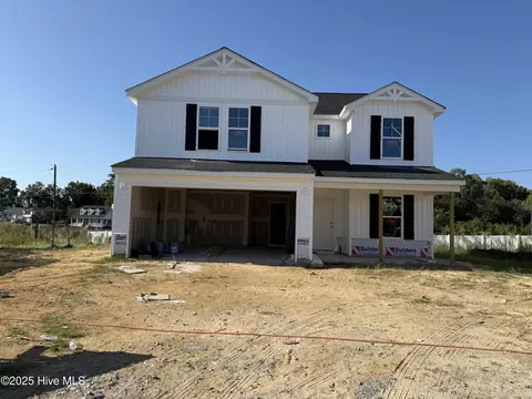 40 Emily Gardens Dr, Selma, NC 27576