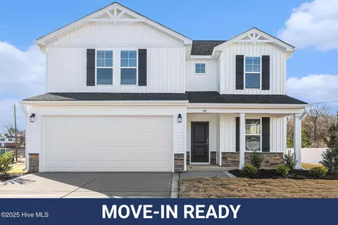 40 Emily Gardens Dr, Selma, NC 27576