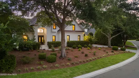 810 Fox Ridge Ln, Wilmington, NC 28405