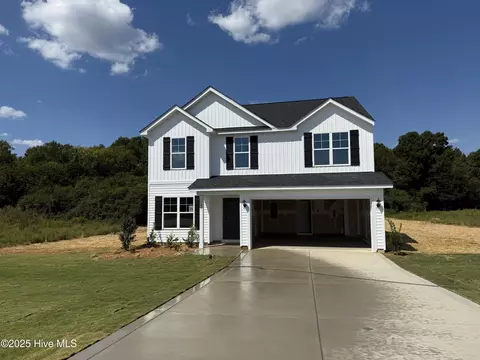 143 Boston River Dr, Dunn, NC 28234