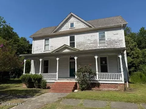 606 College St, Kinston, NC 28501