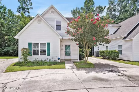3232 Belmont Cir, Wilmington, NC 28405