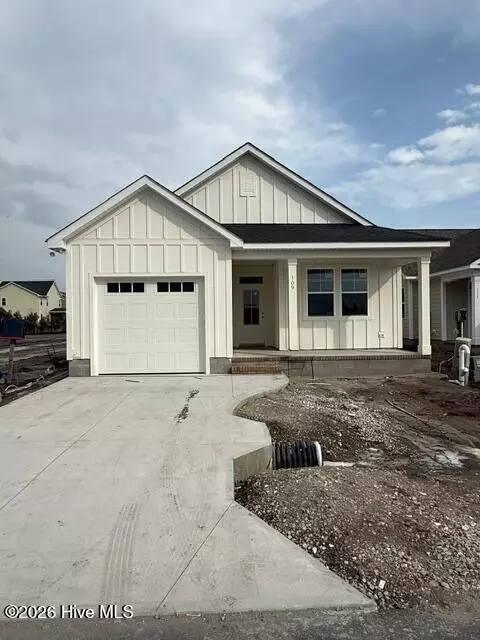 109 Golden Finch Dr, Beaufort, NC 28516