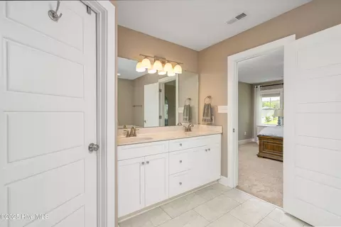Entry Way - 207 Baker Rd, Hubert, NC 28539 photo 1 of 1