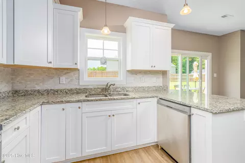 Kitchen - 207 Baker Rd, Hubert, NC 28539 photo 1 of 3