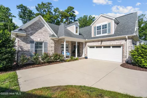 7164 Arbor Oaks Dr, Wilmington, NC 28411