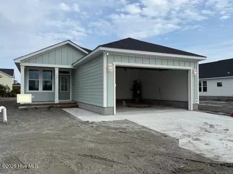105 Golden Finch Dr, Beaufort, NC 28516
