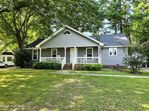1808 Mapleton Dr, Rocky Mount, NC 27803