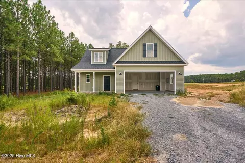 158 Spring Meadows Dr, Aberdeen, NC 28315