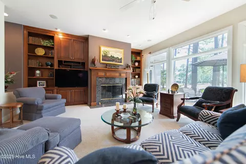 Living - 18 Glenbarr Ct, Pinehurst, NC 28374 photo 2 of 5