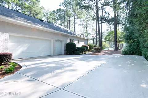 Exterior - 18 Glenbarr Ct, Pinehurst, NC 28374 photo 11 of 16